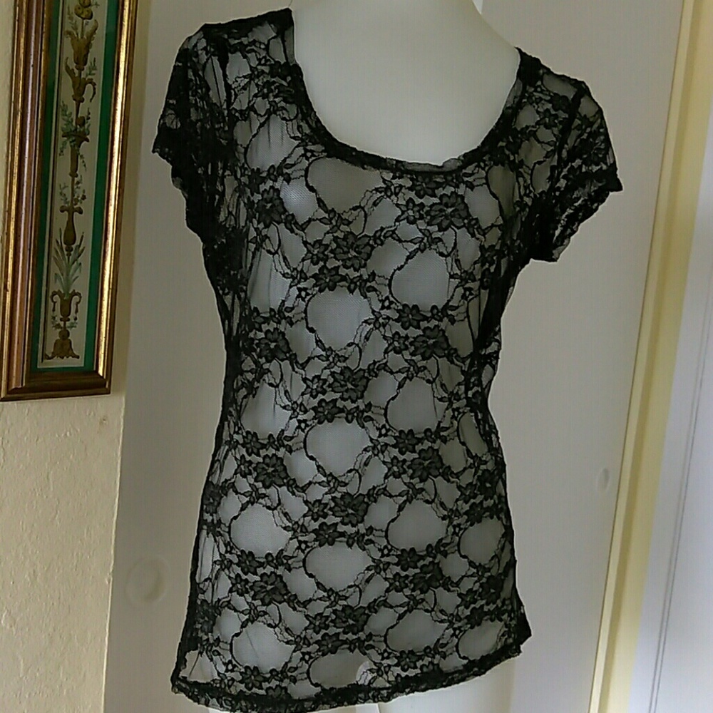 LACE BLOUSE ZENANA OUTFITTERS.